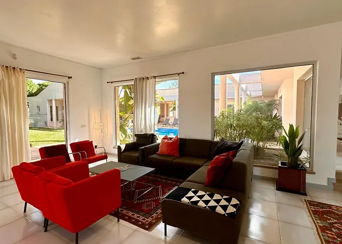 Villa Seventies - Private Pool - 16 Guests - Quarteira *