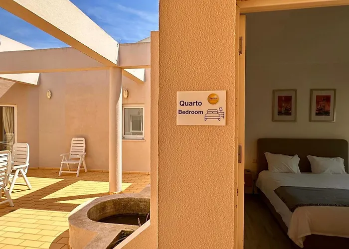Seventies - Private Pool - 16 Guests - Quarteira