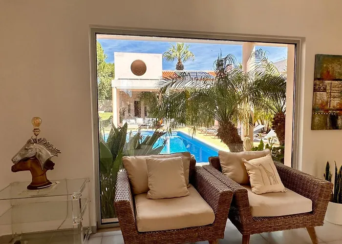 Seventies - Private Pool - 16 Guests - Quarteira 别墅 奎特里拉